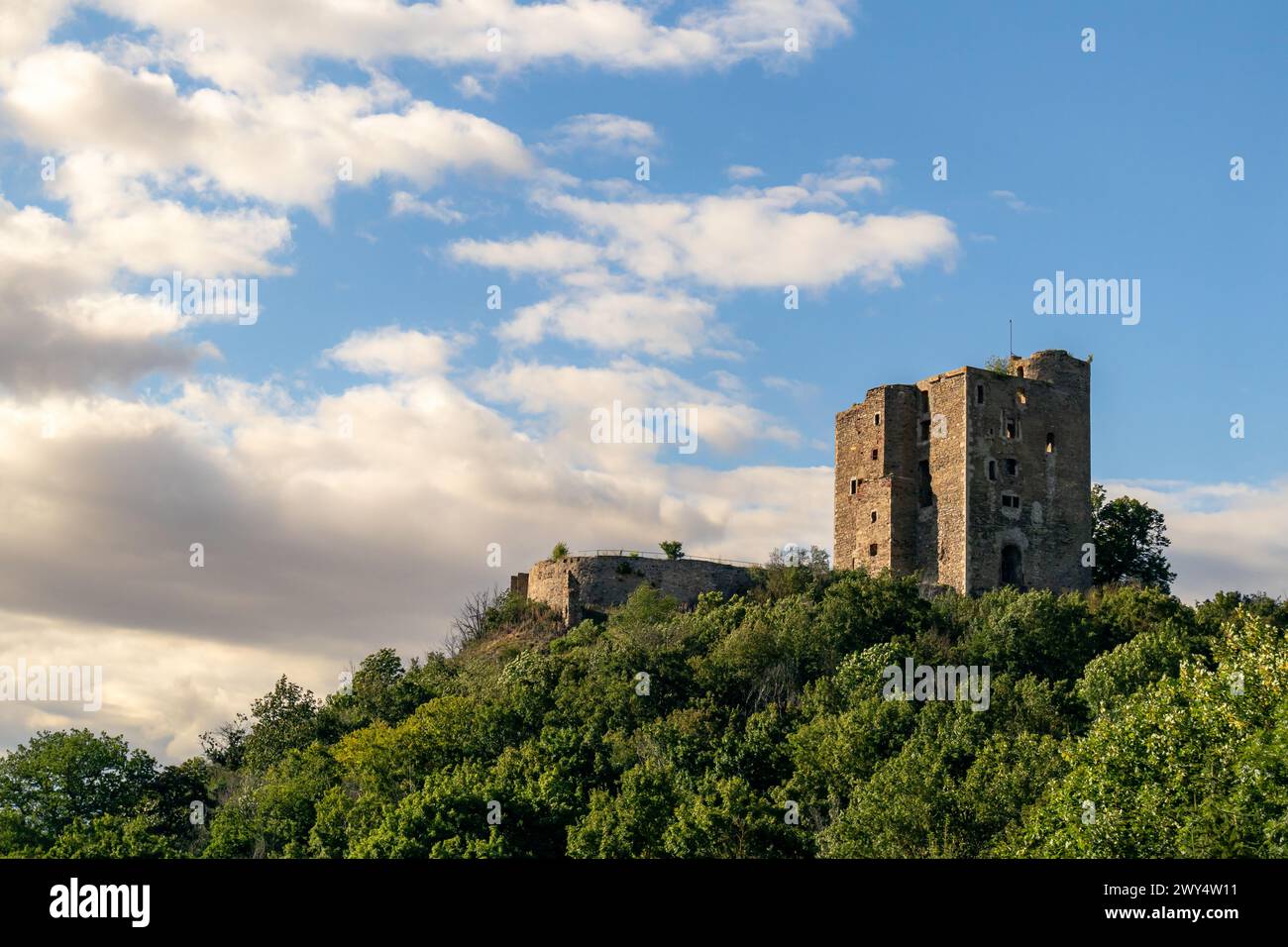 burg-arnstein-fotos-und-bildmaterial-in-hoher-aufl-sung-alamy