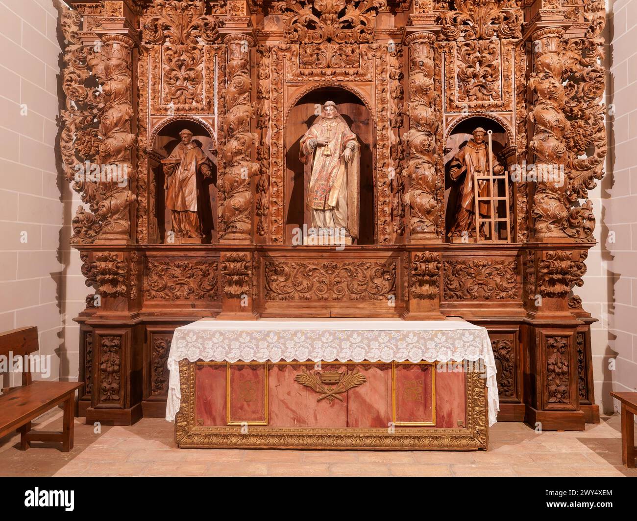 BOLEA HUESCA ARAGON SPANIEN. Gotische Stiftskirche. Kirche die Stiftskirche Santa María la Mayor in der Stadt Bolea, Provinz Aragon Stockfoto