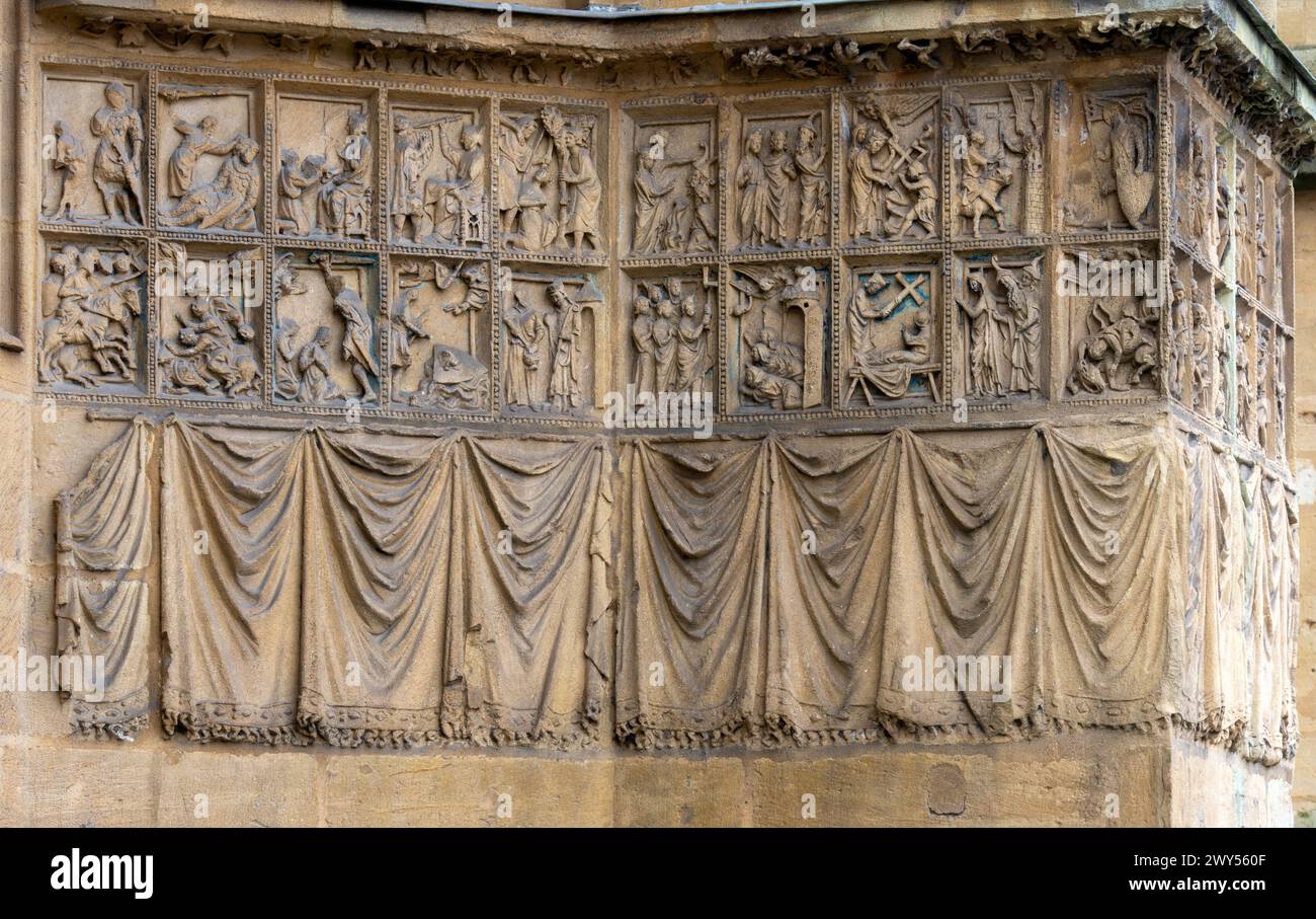 Metz, Kathedrale Saint-Etienne, Reliefs an der Nordseite Stockfoto