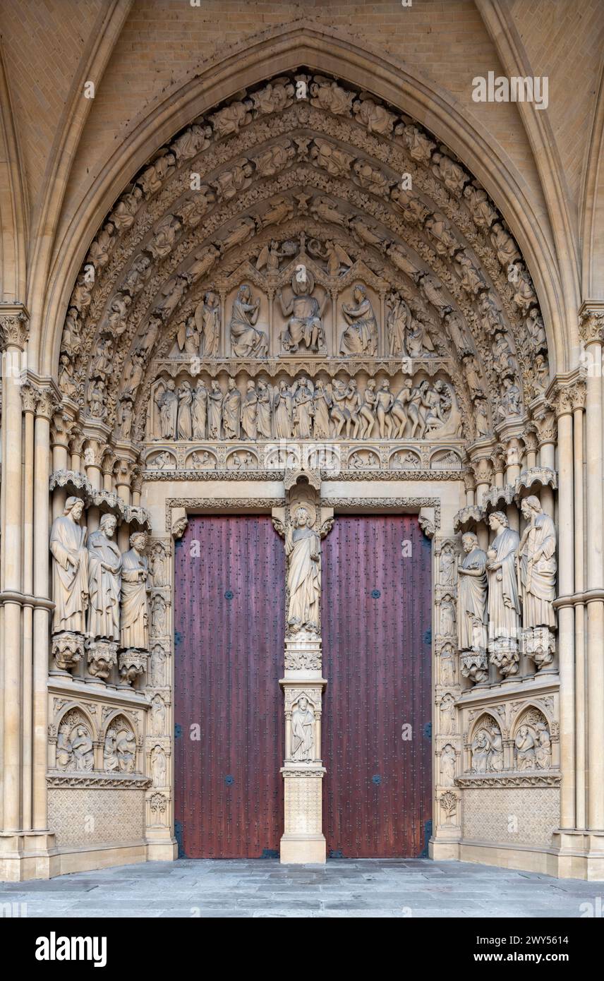 Metz, Kathedrale Saint-Etienne, Hauptportal Stockfoto