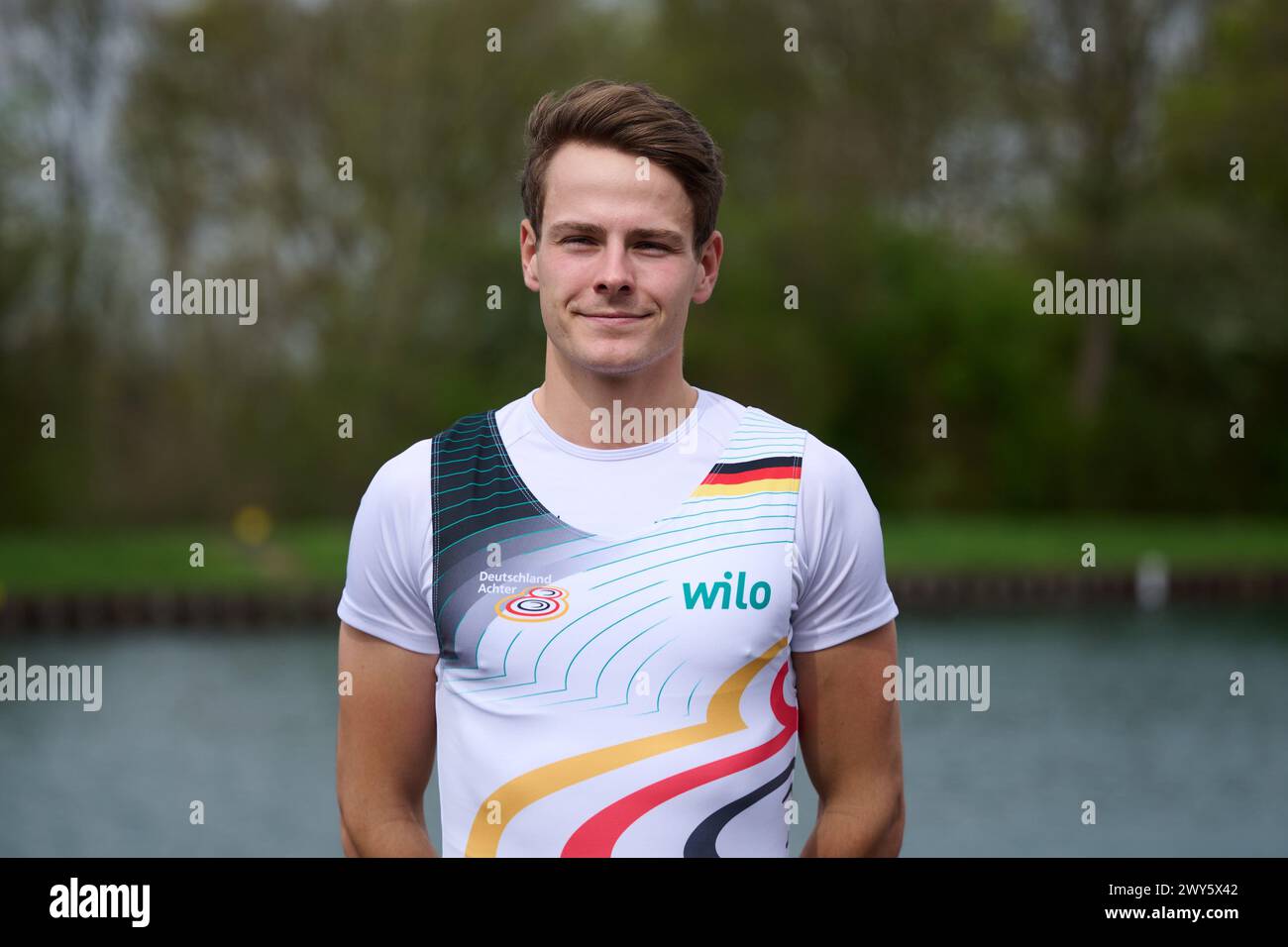 Dortmund, Deutschland. April 2024. Rudern: Präsentation Deutschland-acht: Coxless Viurs: Jasper Angl. Quelle: Bernd Thissen/dpa/Alamy Live News Stockfoto