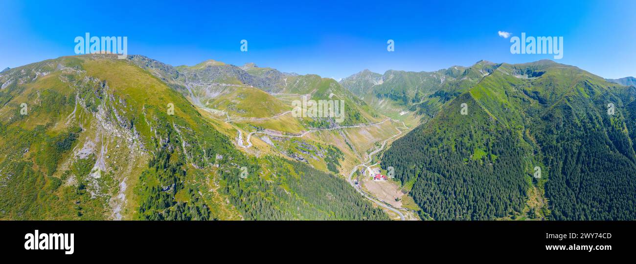 Transfagarasan Straße während eines sonnigen Tages im Sommer, Rumänien Stockfoto