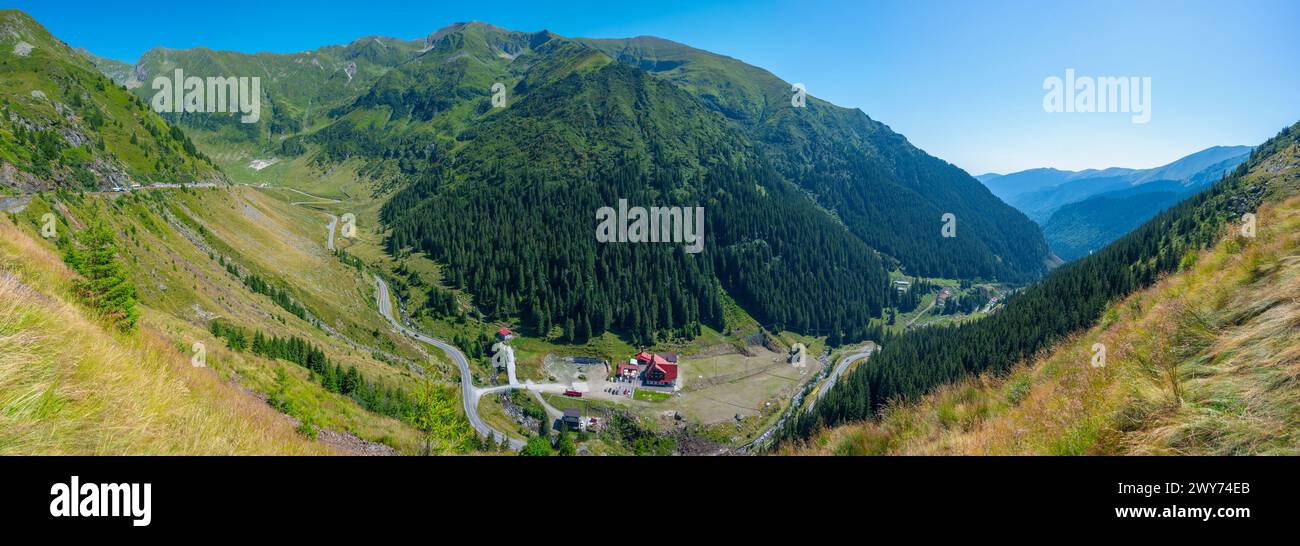 Transfagarasan Straße während eines sonnigen Tages im Sommer, Rumänien Stockfoto