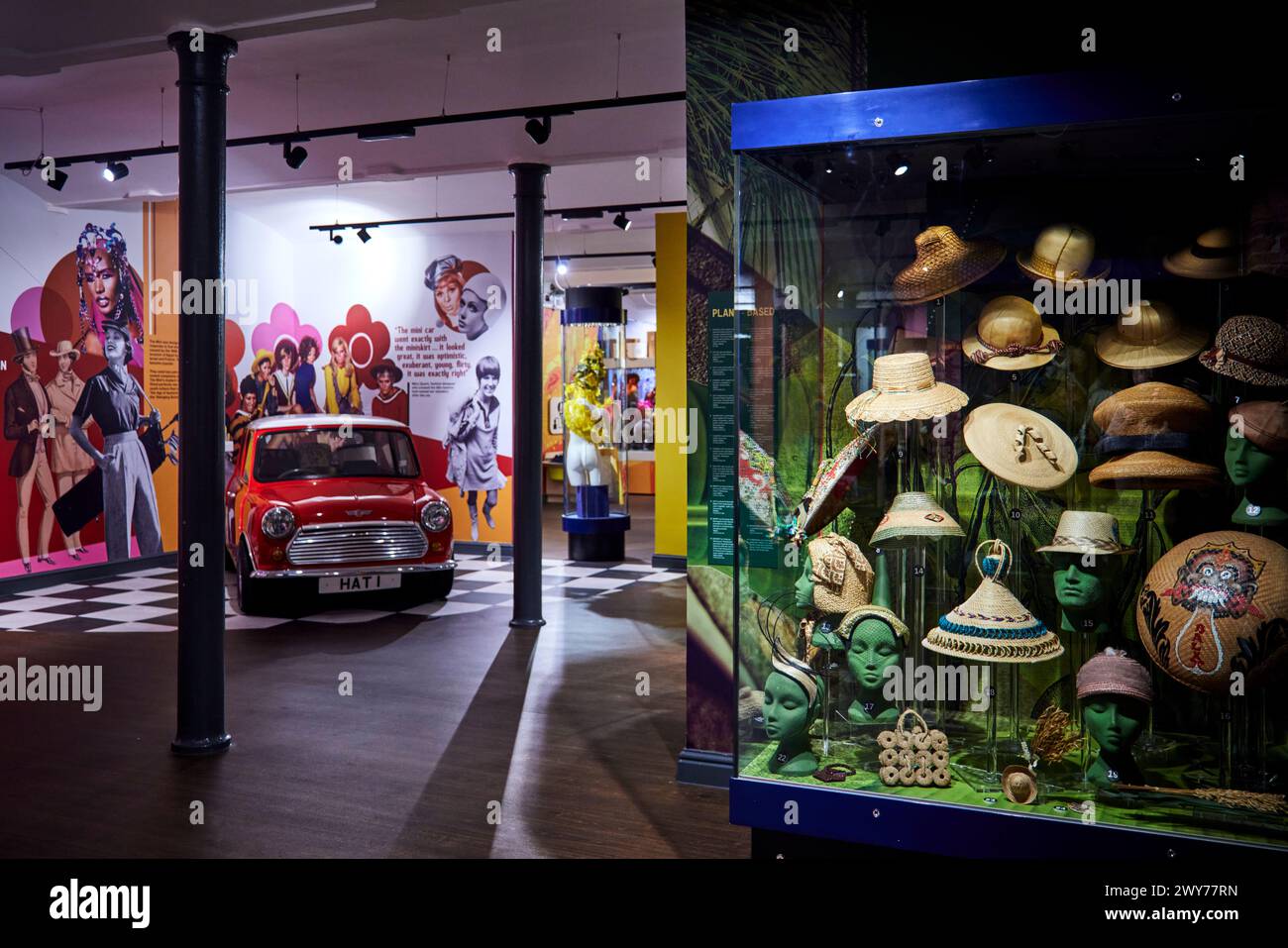 STOCKPORT Hatworks Innenausstellungsfläche Stockfoto