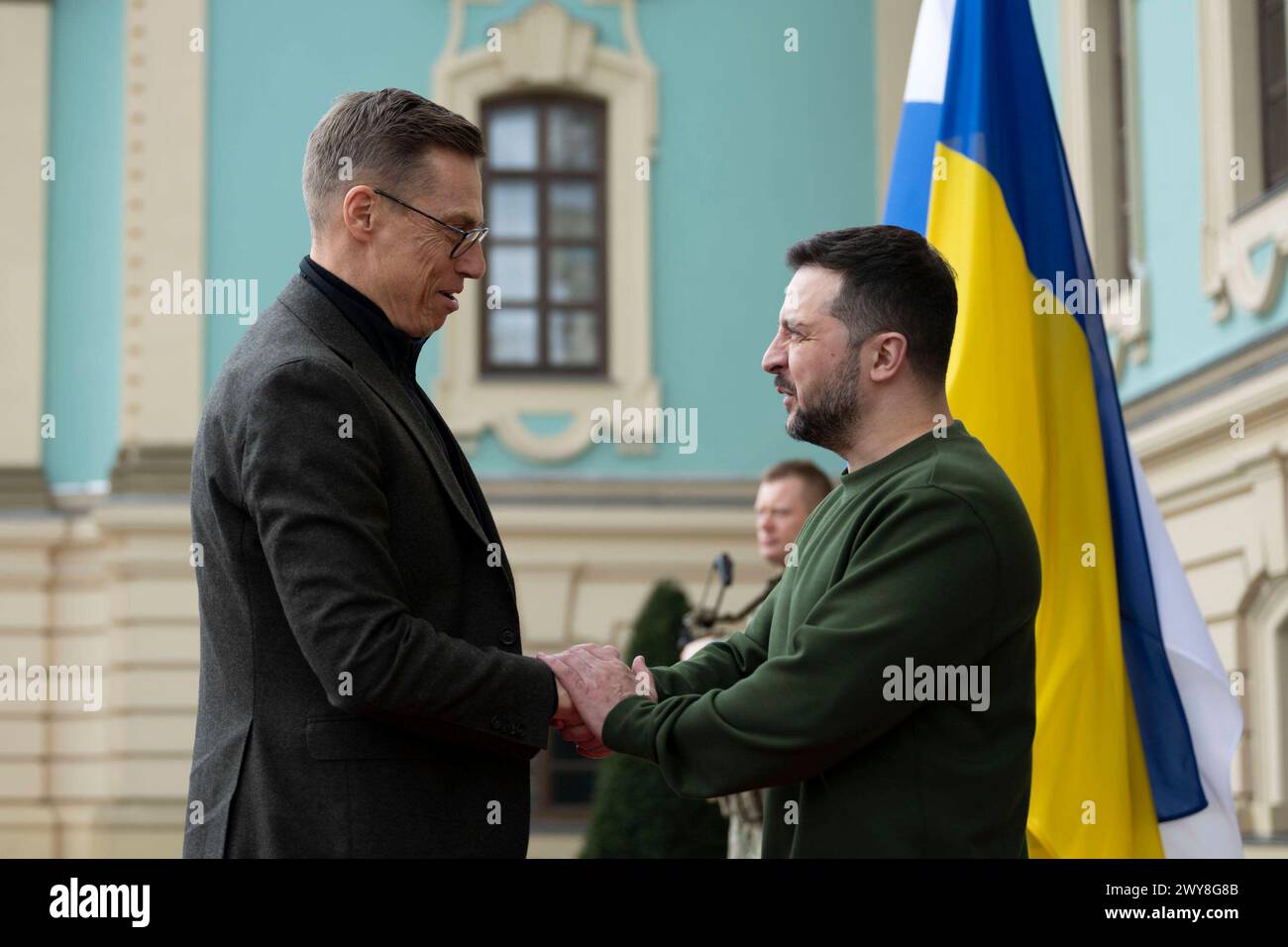 Ukrainischer Präsident Wolodymyr Zelensky Treffen mit dem finnischen Präsidenten Alexander Stubb in Kiew ukrainischer Präsident Wolodymyr Zelensky Treffen mit dem finnischen Präsidenten Alexander Stubb in Kiew am 3. April 2024. Während der russischen Invasion in der Ukraine. Foto von PRÄSIDENT DER UKRAINE apaimages Ukraine Ukraine Ukraine Ukraine Ukraine 030424_Ukraine_UPO_0020.jpeg Copyright: XapaimagesxPRESIDENTxOFxUKRAINExxapaimagesx Stockfoto