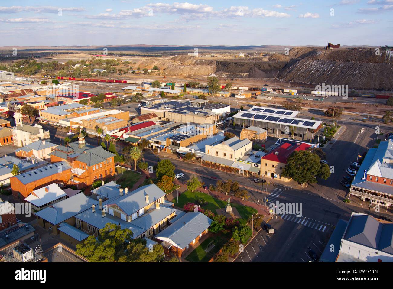 Luftlinie der Argent Street im CBD von Broken Hill, New South Wales, Australien Stockfoto