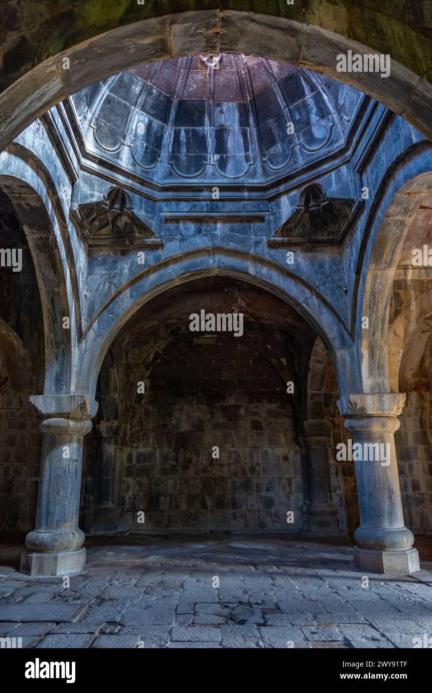 Haghpat, Armenien, 5. September 2023: Das Innere des sonnigen Tages im Kloster Haghpat in Armenien Stockfoto