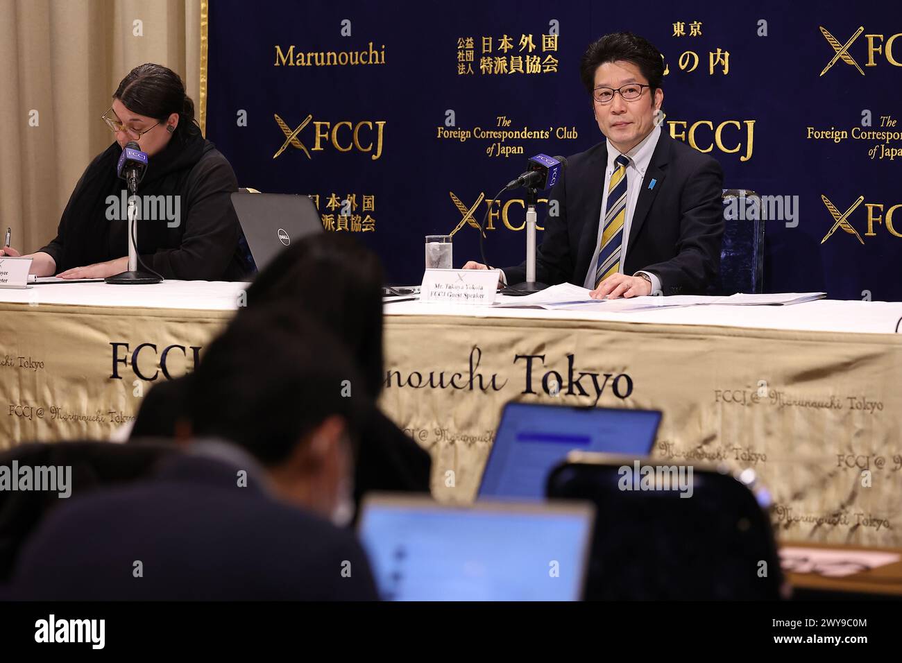 Takuya Yokota, Vertreter der Vereinigung der Familien der von Nordkorea entführten Opfer, spricht während einer Pressekonferenz im Foreign Correspondents' Club of Japan (FCCJ) am 5. April 2024 in Tokio. Yokota rief zu persönlichen Treffen zwischen japanischen Beamten und Nordkoreanern auf, um die von nordkoreanischen Agenten entführten Japaner zurückzubringen. Seine Schwester Megumi Yokota wurde 1977 gefangen genommen und jahrzehntelang im abgeriegelten Land festgehalten. Quelle: Rodrigo Reyes Marin/AFLO/Alamy Live News Stockfoto