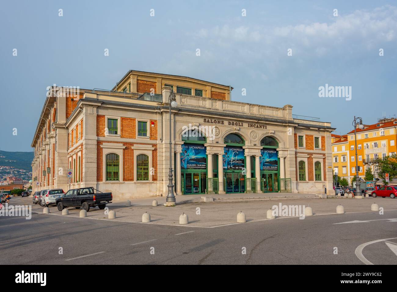 Triest, Italien, 21. Juni 2023: Salone degli Incanti in der italienischen Stadt Triest Stockfoto