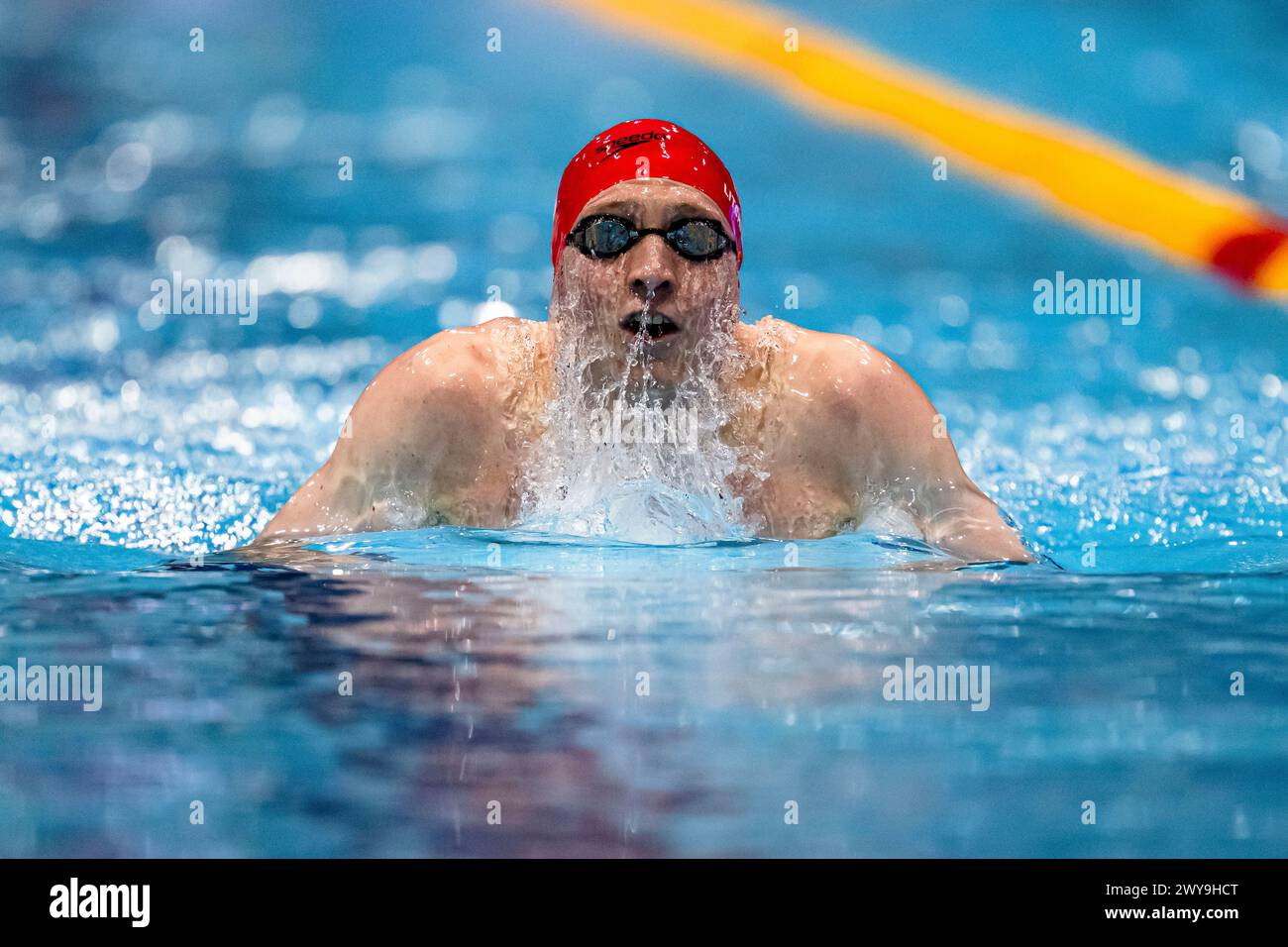 LONDON, VEREINIGTES KÖNIGREICH. April 2024. Max Litchfield tritt am Donnerstag, 4. April 2024, im 400m Paris Final der Herren während der Speedo Aquatics GB Schwimmen-Meisterschaft 2024 - Tag 3 im London Aquatics Centre an. LONDON ENGLAND. Quelle: Taka G Wu/Alamy Live News Stockfoto