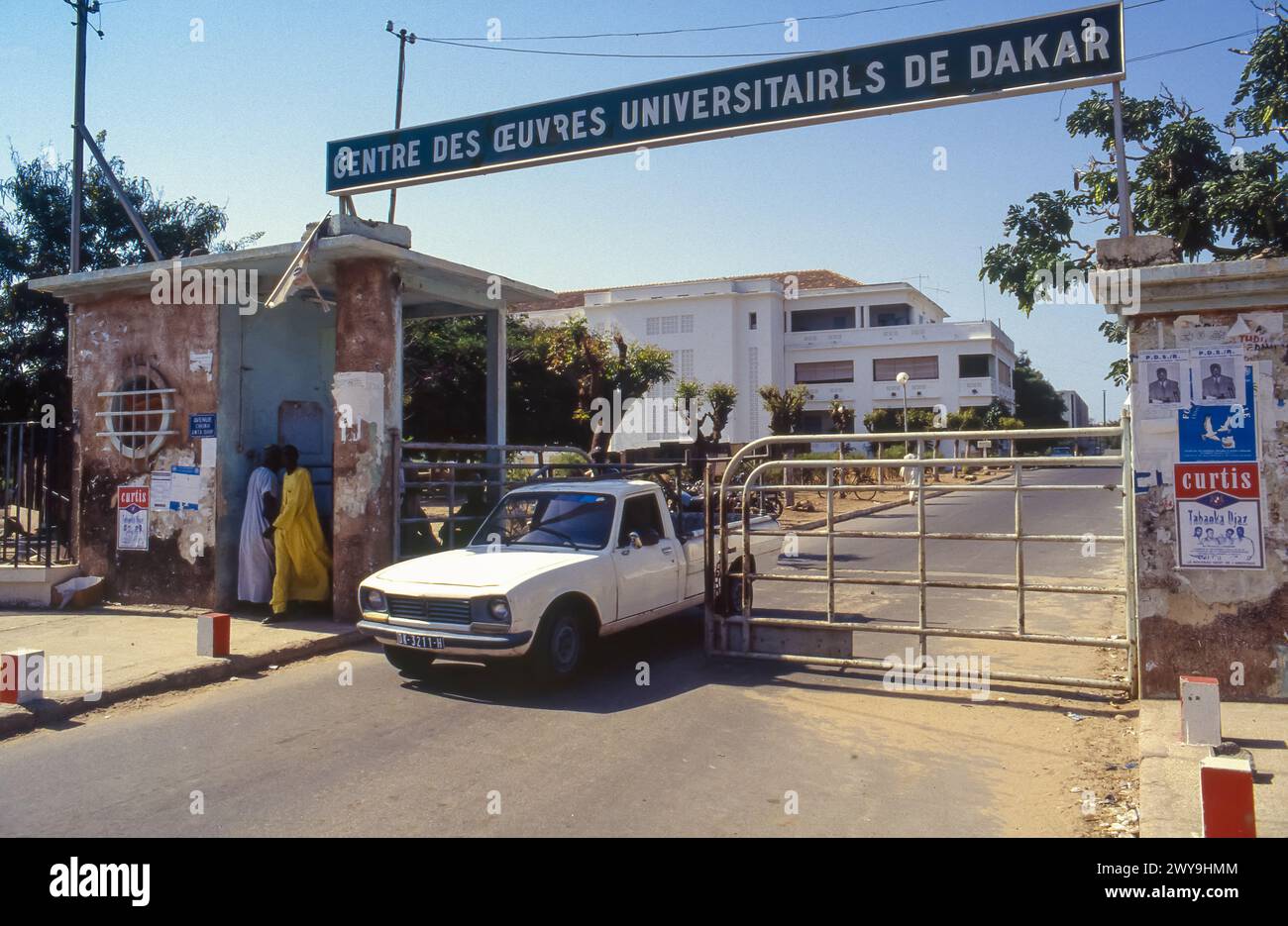 Senegal, Dakar, Eingang zur Universität von Dakar. Stockfoto
