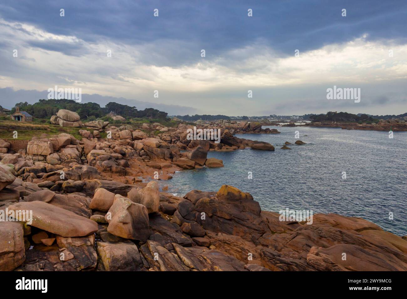 Pink Granit Coast Cote de Granit Rose, Ploumanac h, Perros-Guirec, Cotes-d Armor, Bretagne, Frankreich, Europa Copyright: CamilloxBalossini 1360-555 Stockfoto