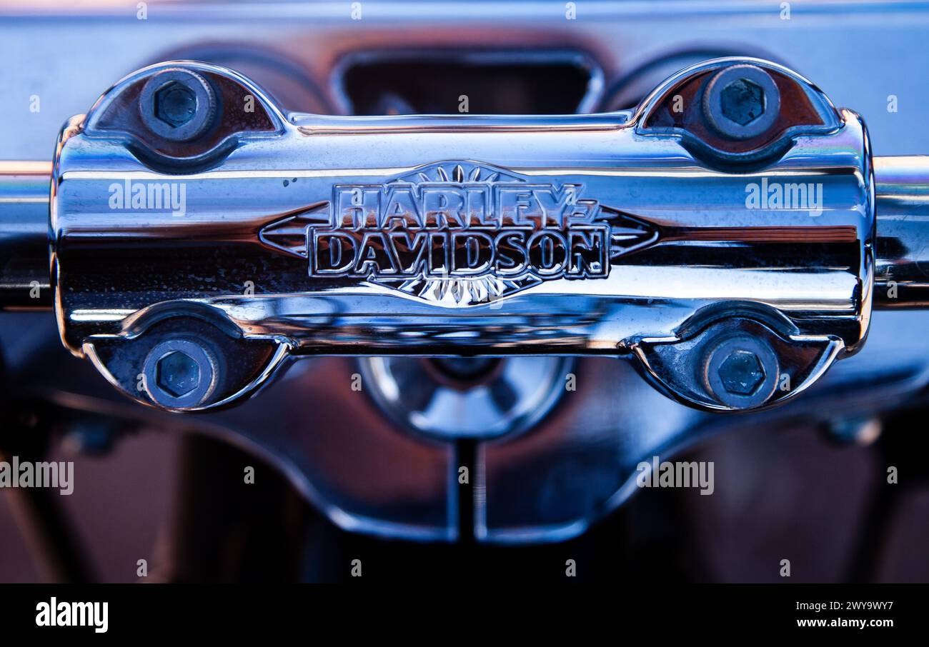 Chrome Harley-Davidson Schild am Lenker Nahaufnahme Stockfoto