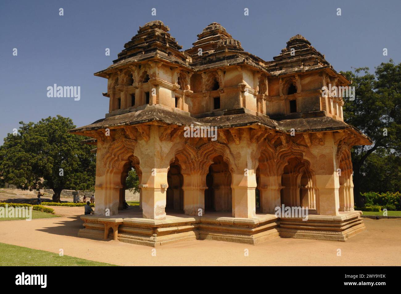 Lotus Mahal, Hampi, UNESCO-Weltkulturerbe, Karnataka, Indien, Asien Copyright: MichaelxSzafarczyk 1235-1475 Stockfoto