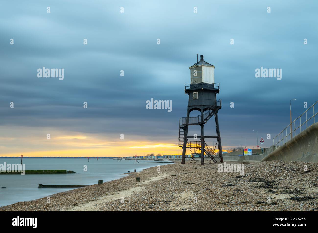 Dovercourt Essex UK Lighthouse am Strand mit Sonnenuntergang Stockfoto
