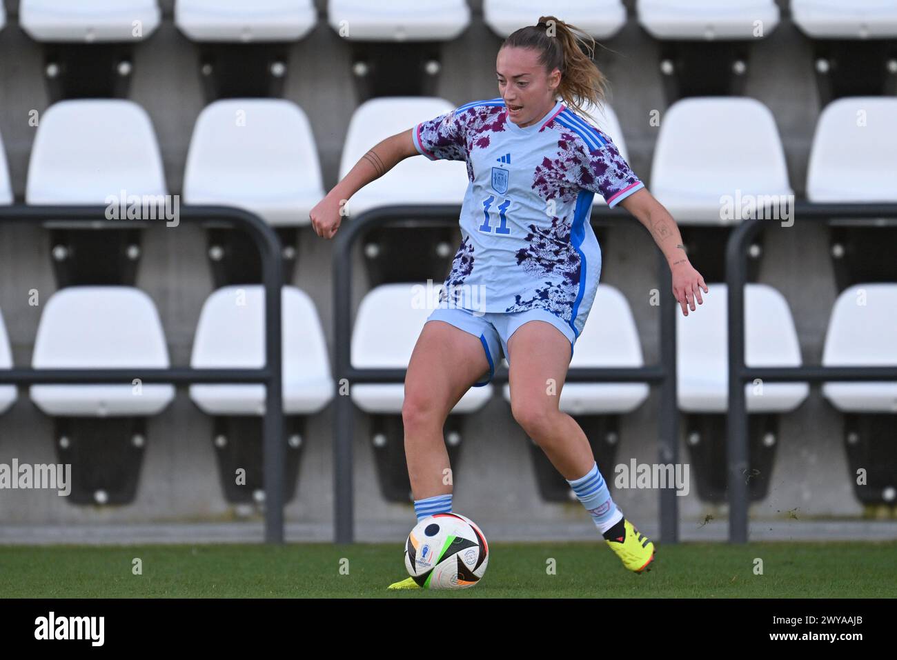 Ornella Maria Vignola Cabot (11) aus Spanien, dargestellt während eines Freundschaftsspiels zwischen den Nationalfrauen unter 23 Mannschaften aus Belgien und Spanien am Donnerstag, den 4. April 2024 in Tubize , Belgien . FOTO SPORTPIX | David Catry Stockfoto