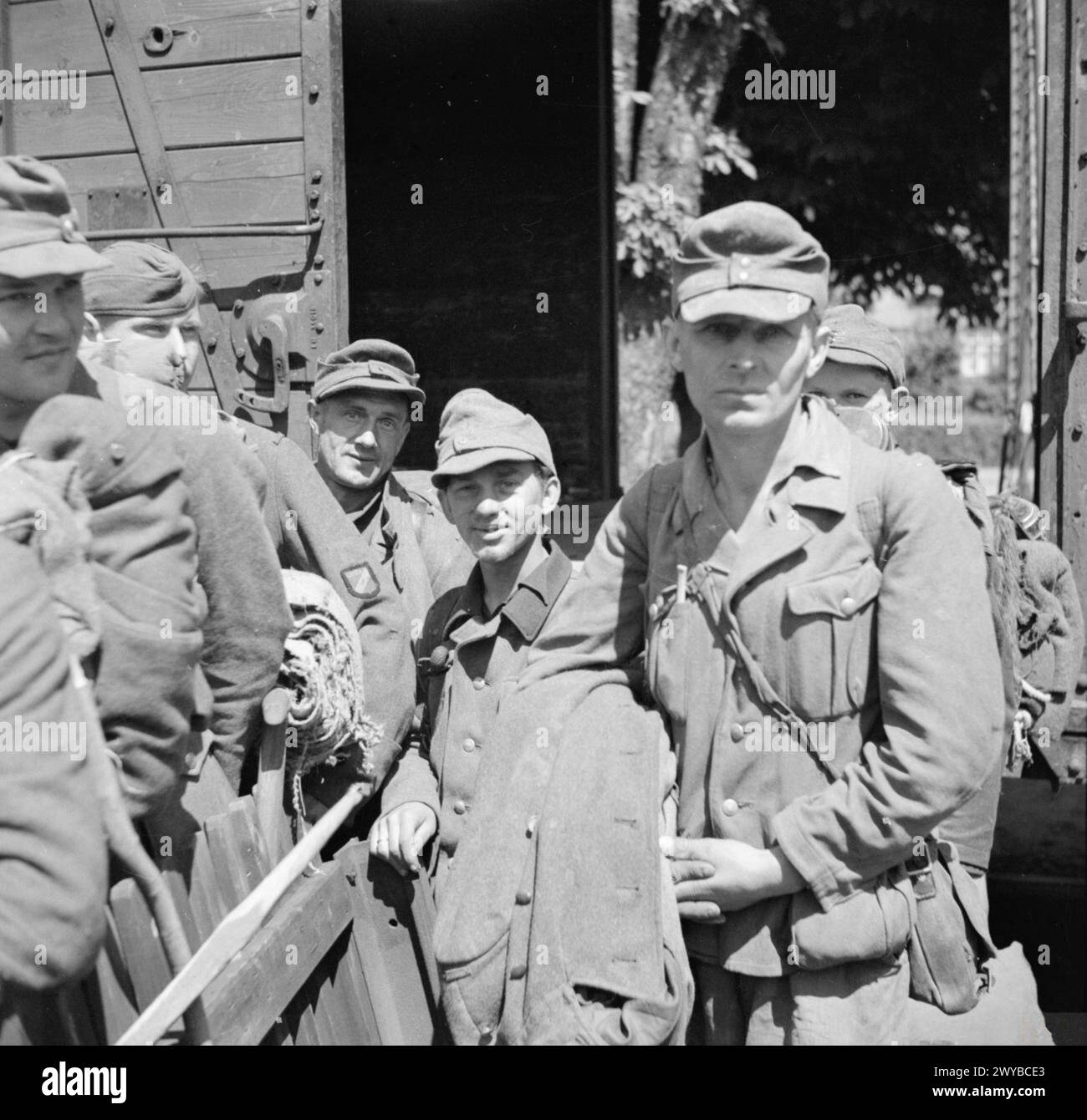 DIE SCHUTZSTAFFELN (SS) - lettische SS-Gefangene. 2. Mai 1945. , Deutsche Armee (drittes Reich), Schutzstaffel (SS) Stockfoto