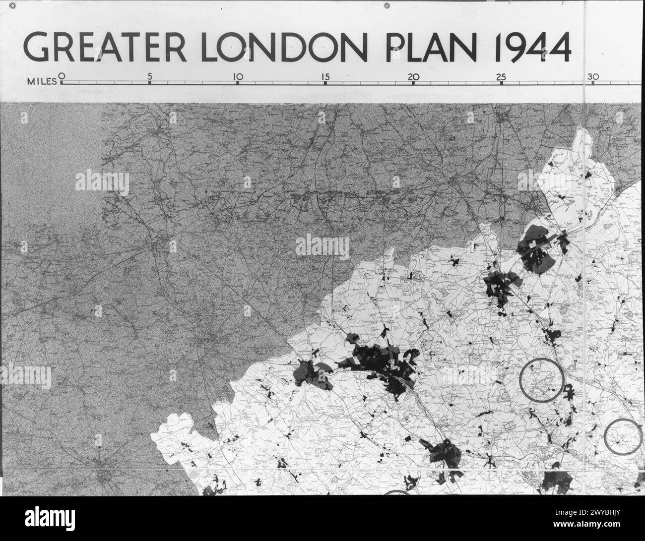 Ein Teil einer Karte zeigt die geplante Erweiterung von Siedlungsgebieten und neuen Stadtgebieten im Großraum London im Rahmen der Nachkriegsplanung 1944. Stockfoto