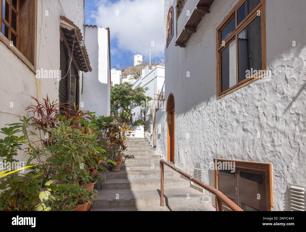Gasse im Dorf Agaete auf der Insel Grand Canary, Kanarische Inseln, Spanien. Stockfoto