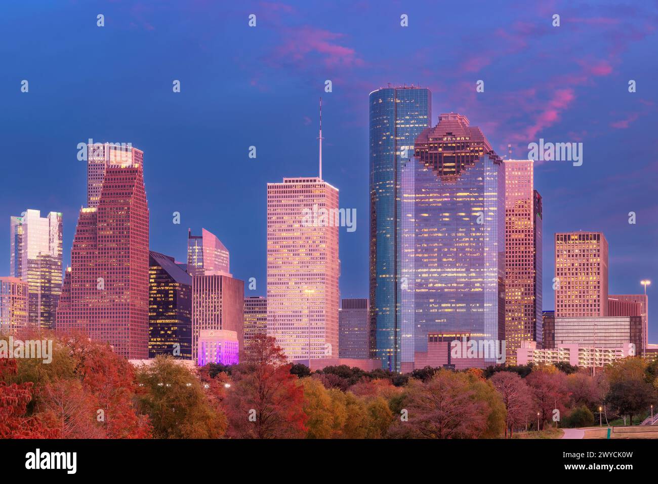 Skyline von Houston City bei Sonnenuntergang in Texas, USA Stockfoto