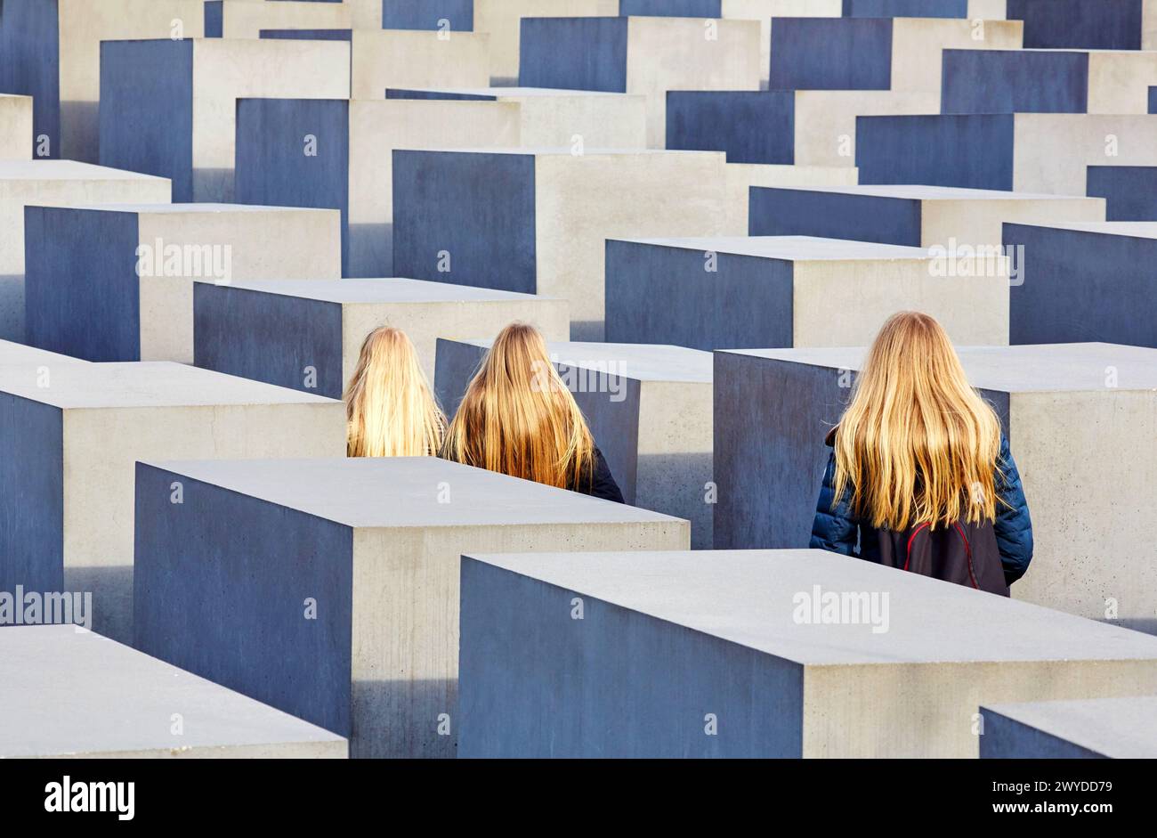 Holocaust Memorial Holocaust-Mahnmal. Entworfen von dem Architekten Peter Eisenman und Ingenieur Buro Happold, Berlin, Deutschland. Stockfoto