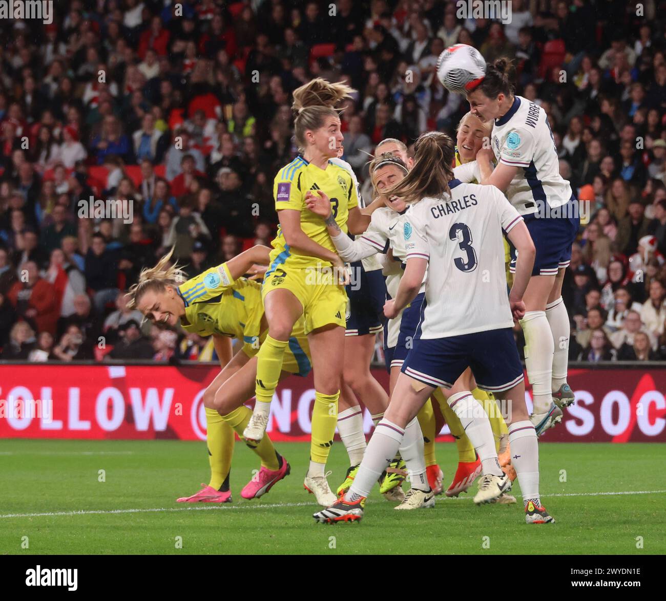 London, Großbritannien. April 2024. Lotte Wubben-May (Arsenal) von England Frauen in Aktion während des Qualifikationsspiels der Frauen-Europameisterschaft zwischen England Frauen gegen Schweden Frauen im Wembley Stadion, London am 05. April 2024 Credit: Action Foto Sport/Alamy Live News Stockfoto