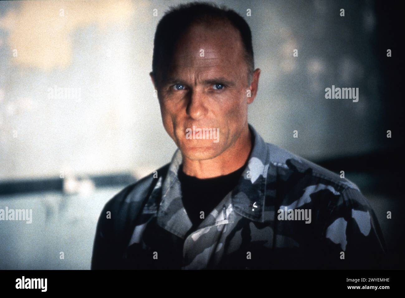 ED HARRIS als General Francis X. Hummel im ROCK 1996 Regisseur MICHAEL BAY Story / Drehbuch David Weisberg und Douglas S. Cook Drehbuch Mark Rosner Musik Nick Glennie-Smith und Hans Zimmer Don Simpson / Jerry Bruckheimer Films / Hollywood Pictures Stockfoto