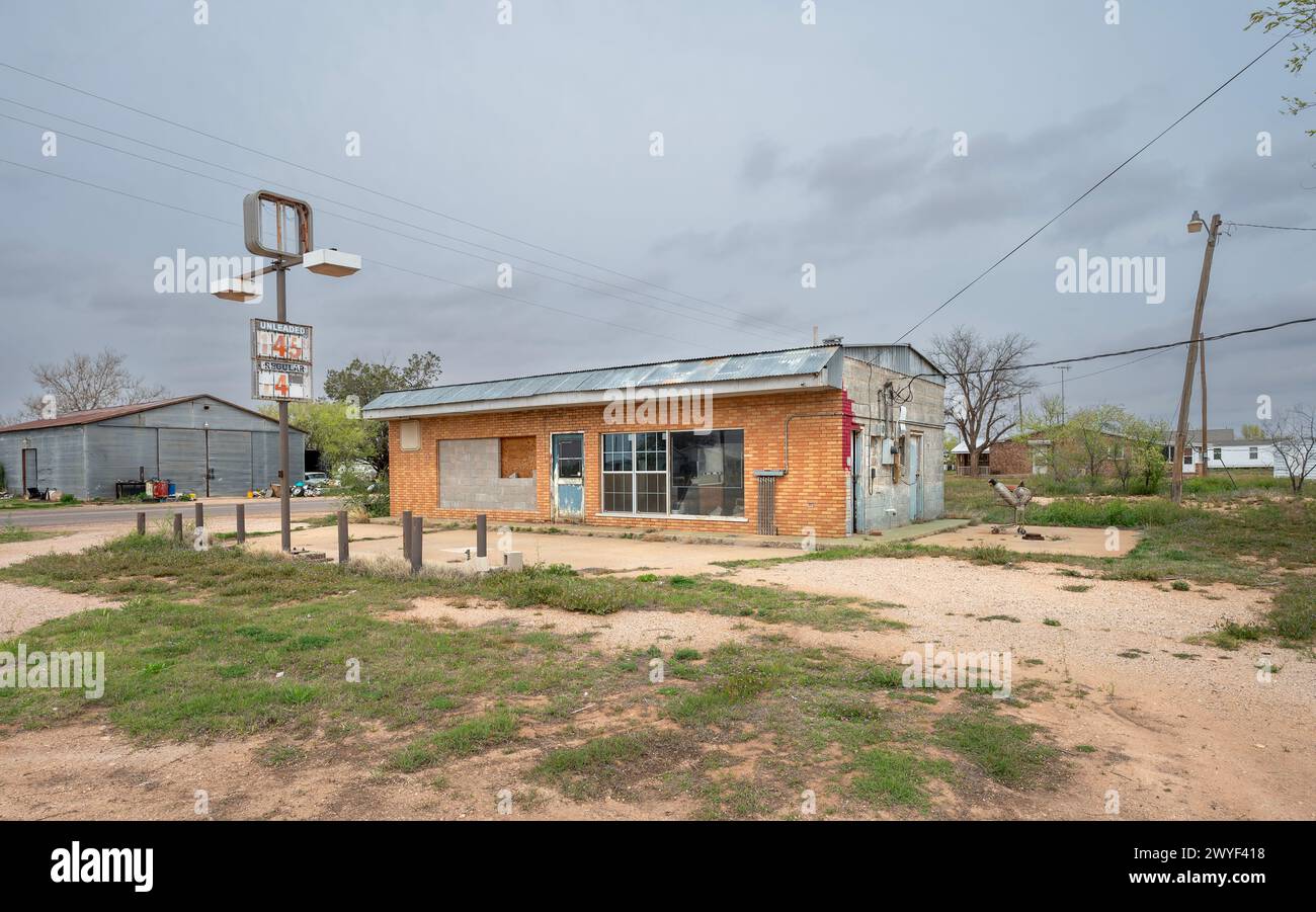 Alte, verlassene Tankstelle in Loop, Texas, USA Stockfoto