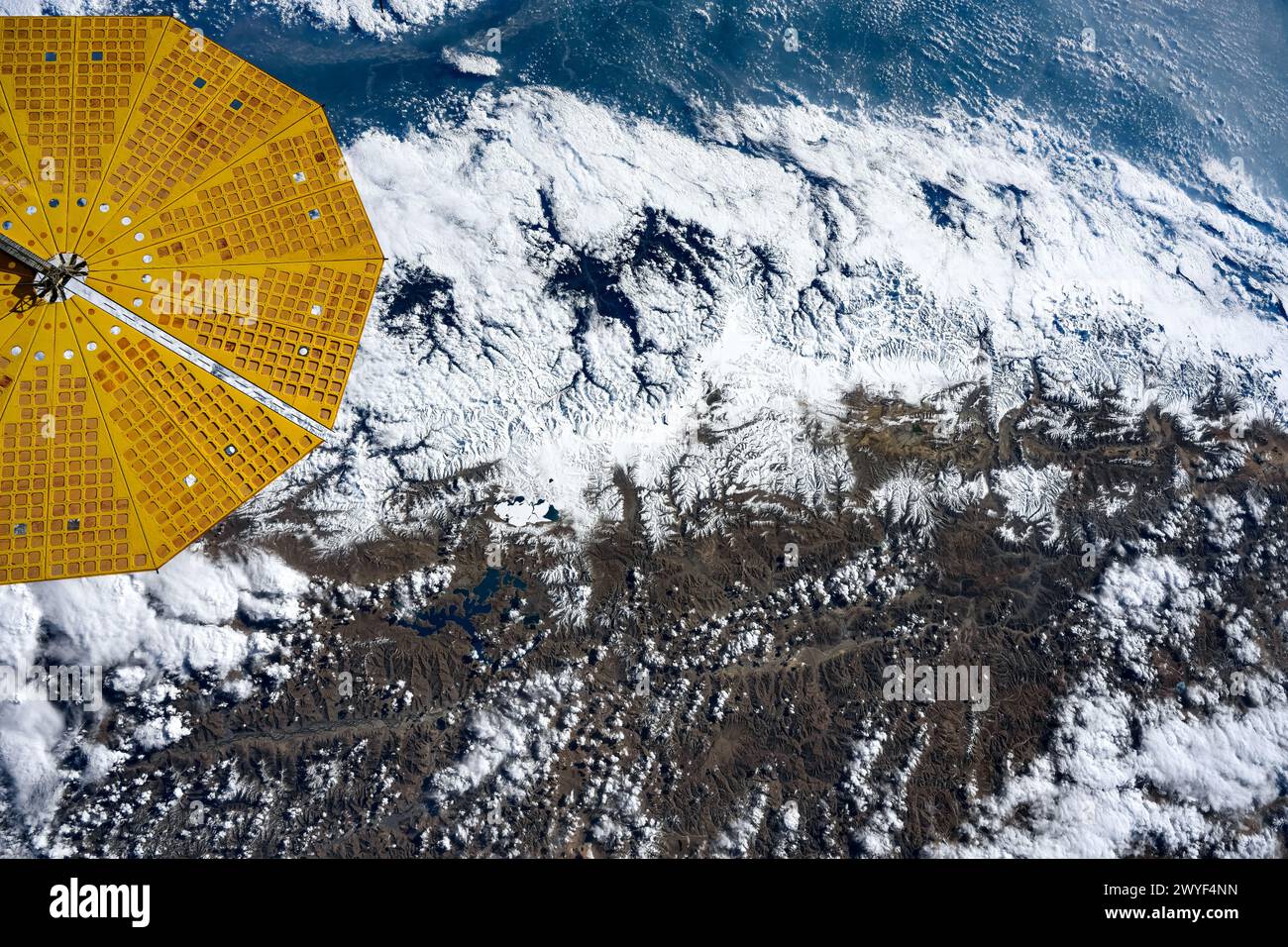 Weltraumbeobachtungen des Planeten Erde. Digitale Verbesserung eines von der NASA bereitgestellten Bildes Stockfoto