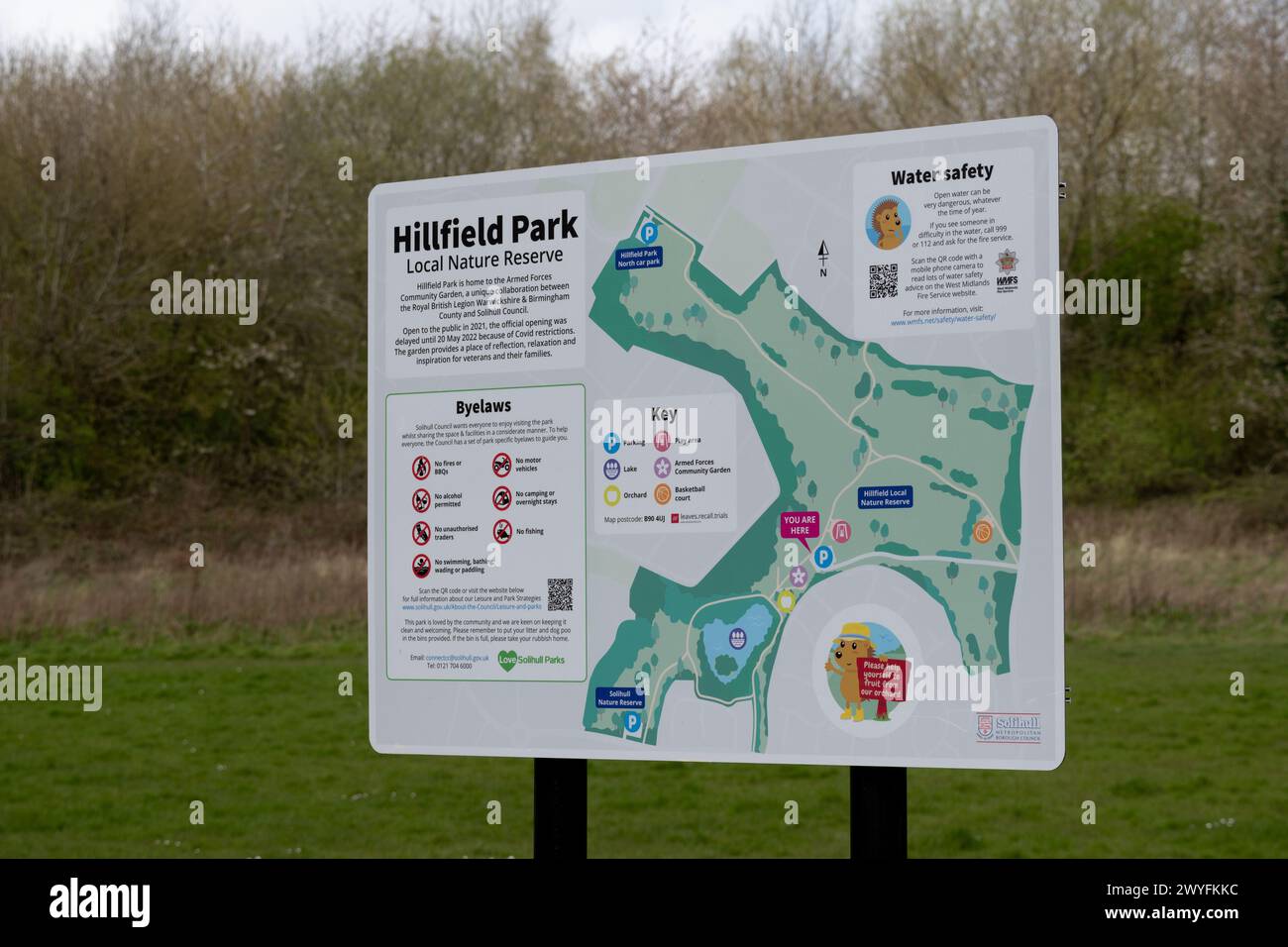 Schild Hillfield Park. Monkspath, Solihull, West Midlands, England, Großbritannien Stockfoto