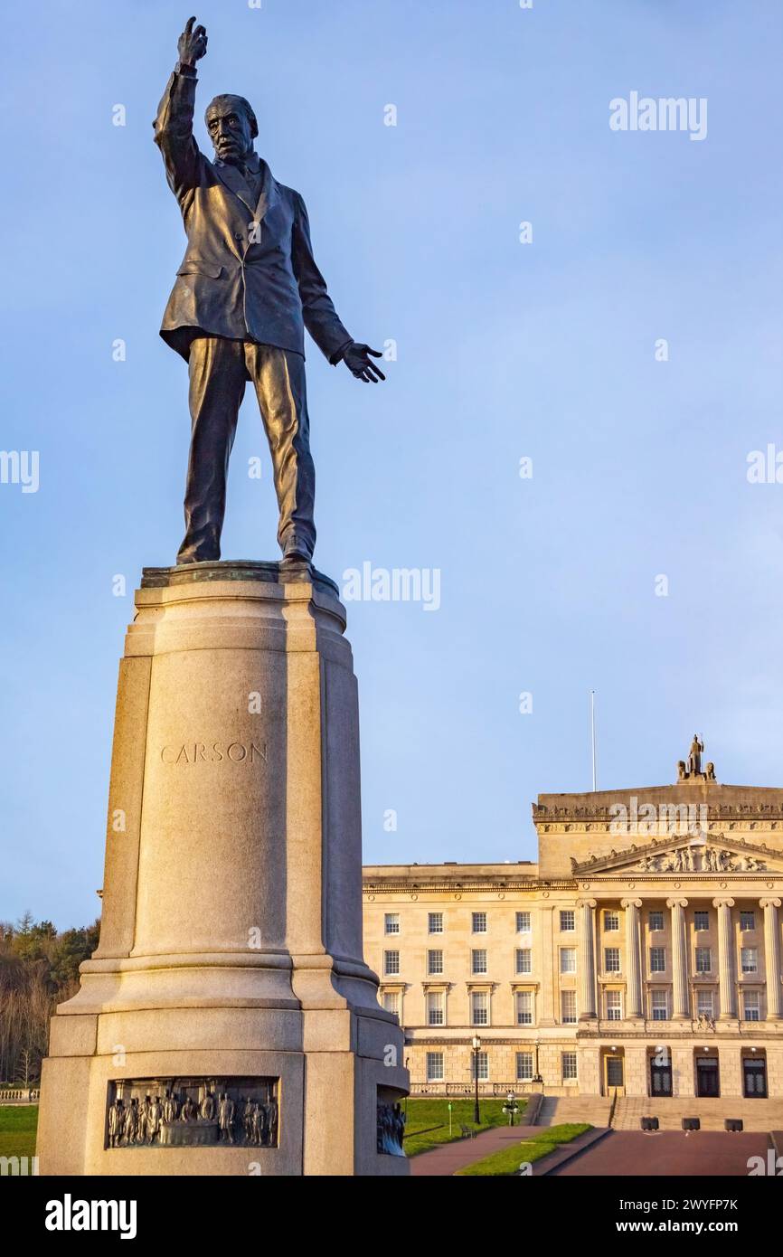 Statue von Sir Edward Carson im Parlamentsgebäude in Stormont Stockfoto