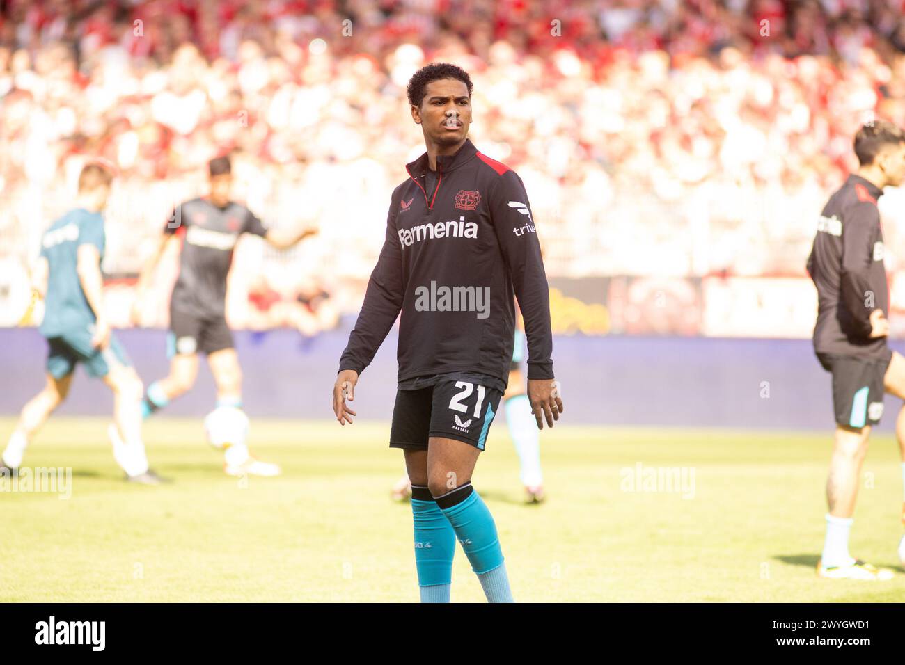 Berlin, Deutschland. März 2024. BERLIN, DEUTSCHLAND - 06. APRIL: Spiel zwischen FC Union Berlin und Bayer 04 Leverkusen im Stadion an der Alten Försterei am 06. April 2024 in Berlin. (Foto: Sergio Mendes/PxImages) Credit: PX Images/Alamy Live News Stockfoto