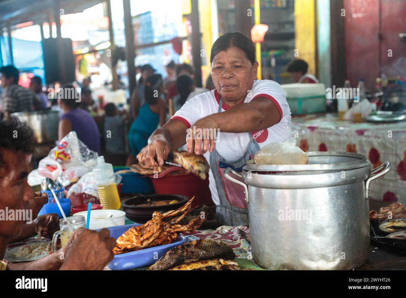 Szenen vom Belen Markt in der Amazonas-Dschungelstadt Iquitos, wo der Rio Itaya auf den Rio Amazonas trifft Stockfoto
