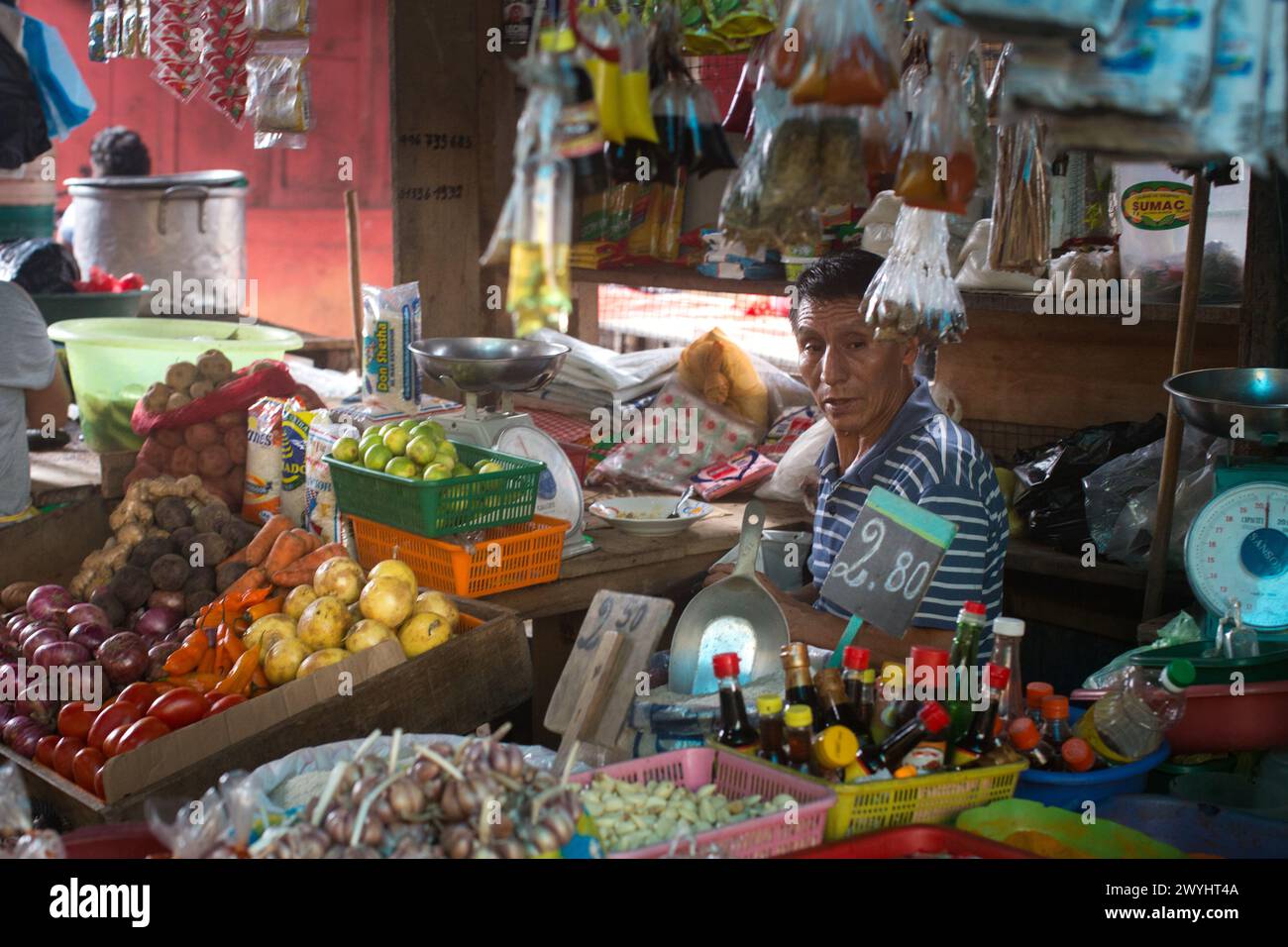 Szenen vom Belen Markt in der Amazonas-Dschungelstadt Iquitos, wo der Rio Itaya auf den Rio Amazonas trifft Stockfoto