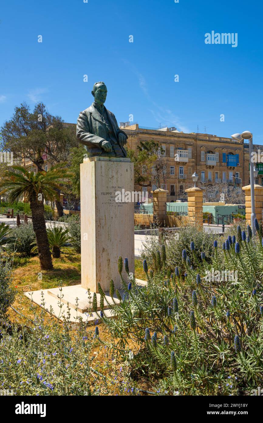 Valletta, Malta, 03. April 2024. Die Filippo Sceberras Statue in den Maglio Gärten im Stadtzentrum Stockfoto Valletta, Malta, 03. April 2024. Die Filippo Sceberras Statue in den Maglio Gärten im Stadtzentrum Stockfoto