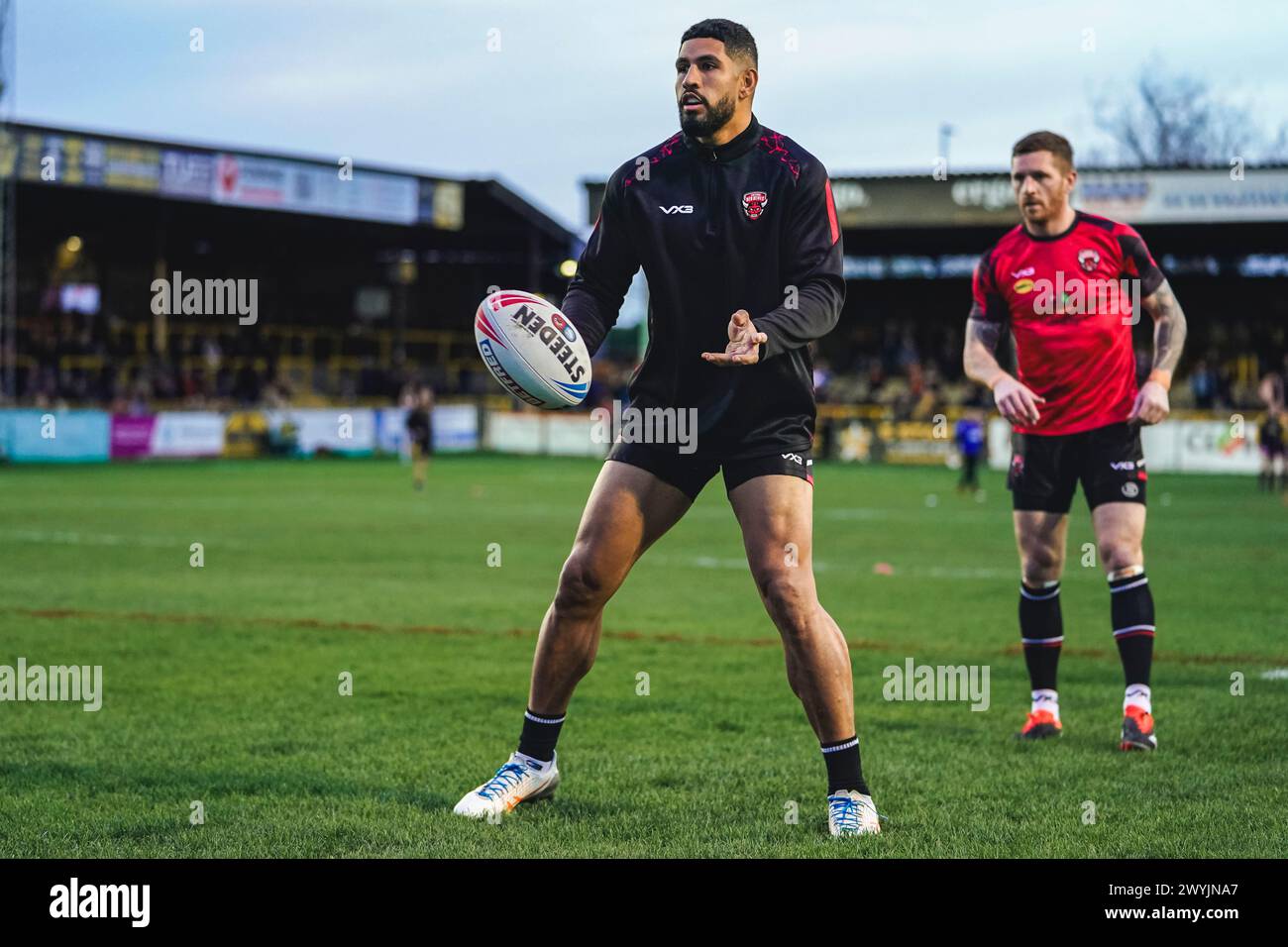 Castleford, Yorkshire, Großbritannien. April 2024. Super League Rugby: Castleford Tigers gegen Salford Red Devils im Ming-A-hose Jungle Stadium. NENE MACDO Stockfoto