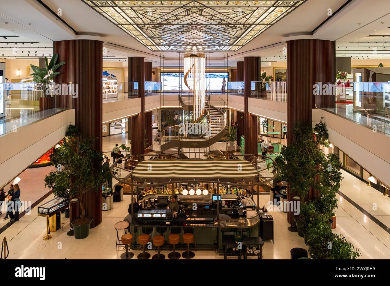 Spanien, Madrid, Galeria Canalejas, Einkaufszentrum ganz dem Luxus gewidmet Stockfoto