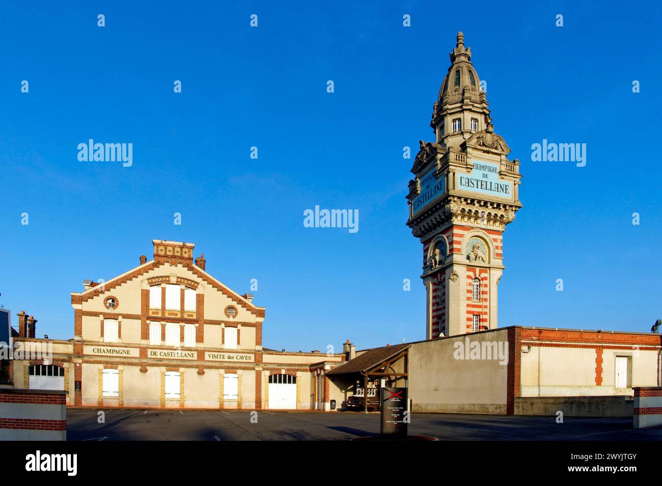 Frankreich, Marne, Epernay, Turm Champagne de Castellane Stockfoto