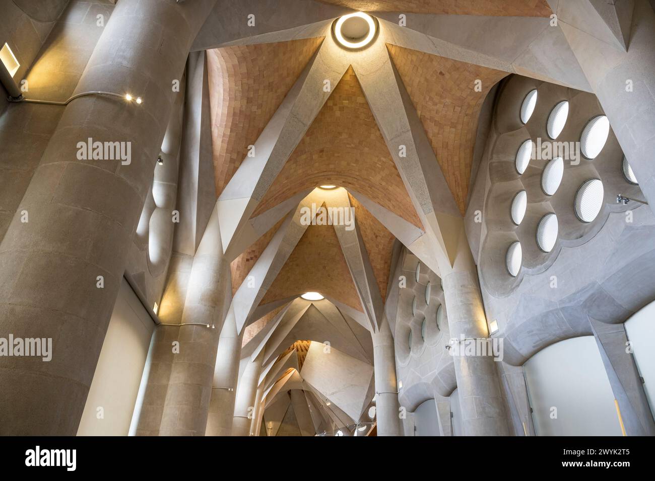 Spanien, Katalonien, Barcelona, Eixample Viertel, Sagrada Familia Basilika des katalanischen modernistischen Architekten Antoni Gaudi, die zum UNESCO-Weltkulturerbe gehört, die Sakristei Stockfoto
