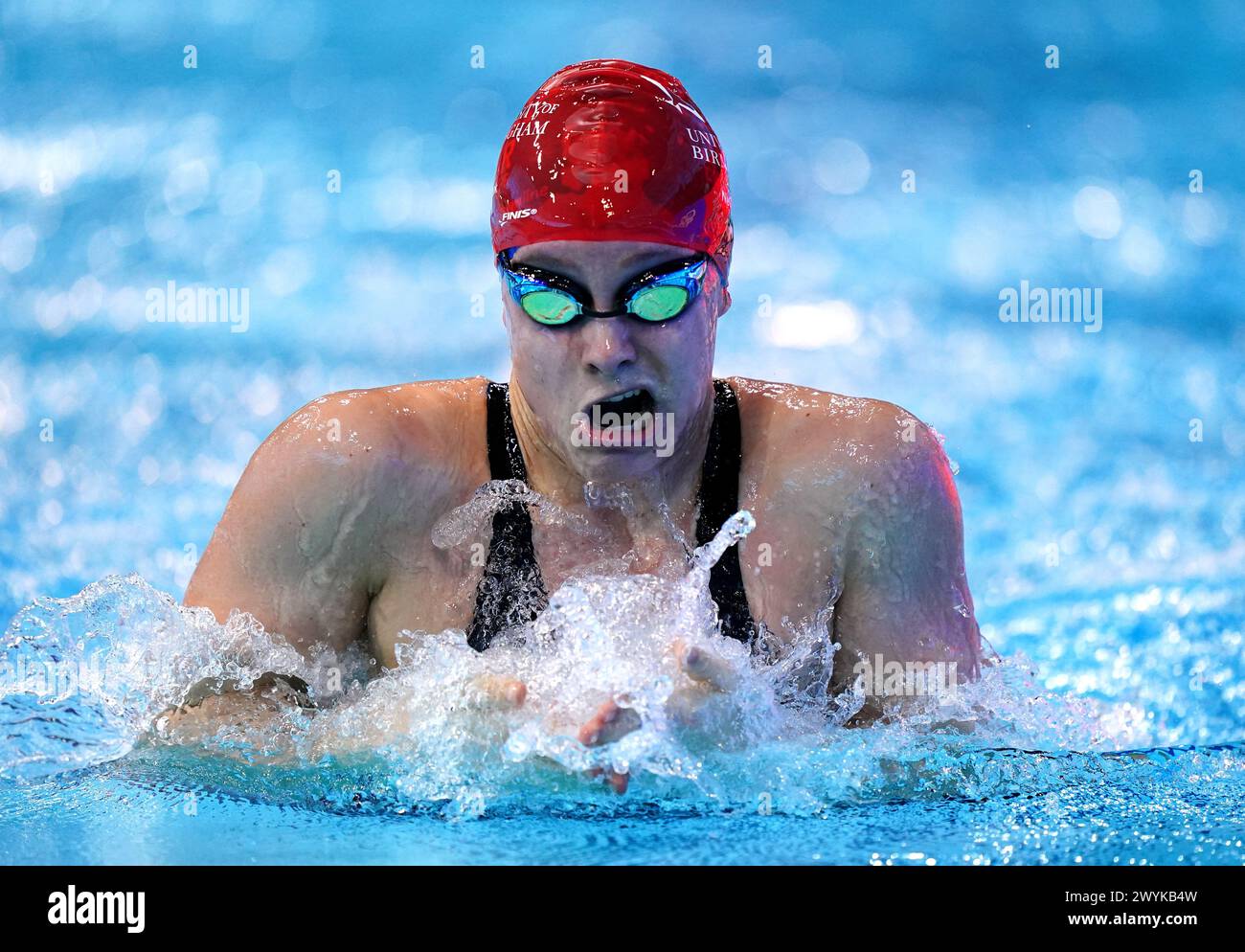 Nellie Clark in Aktion während der 100-m-Brustvorläufe der Frauen am 6. Tag der British Swimming Championships 2024 im London Aquatics Centre, London. Bilddatum: Samstag, 6. April 2024. Stockfoto