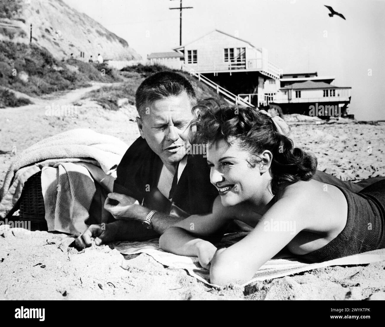 Mickey Rooney, Diane Foster, am Set des Films „Speedy Shannon“, Columbia Pictures, 1954 Stockfoto
