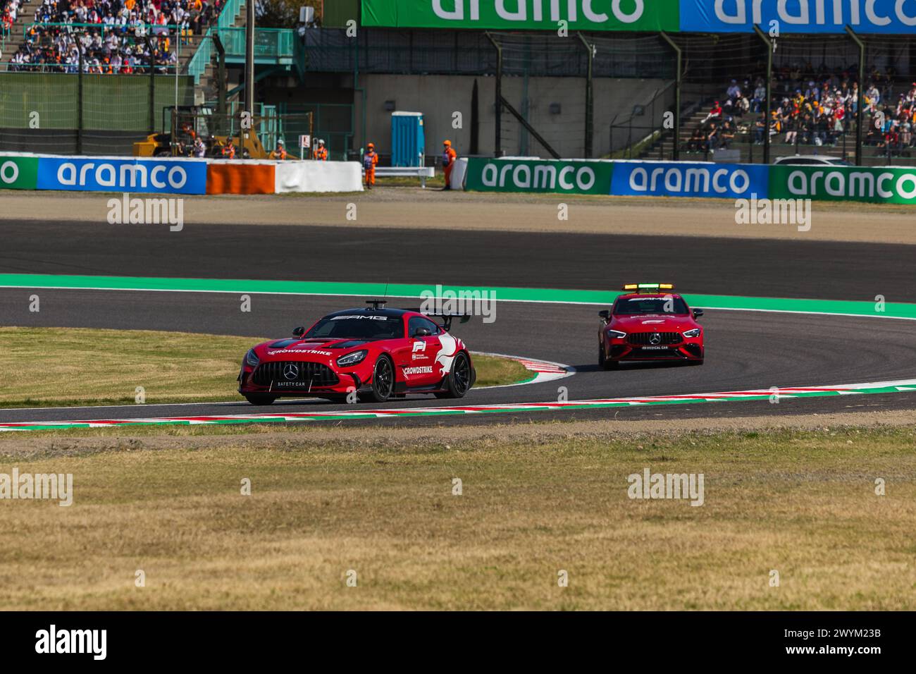 Suzuka Circuit, Mie, Japan. 7.April 2024; Sicherheitsfahrzeug nach roter Flagge während des Großen Preises von Japan in der Formel 1 Stockfoto