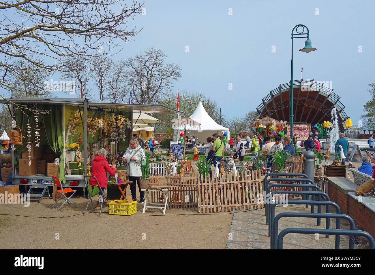 Kaiserbäder Blütezeit 04.04.-07.04.2024 Frühlingsmarkt Konzertplatz Heringsdorf Heringsdorf 07.04.2024 *** Kaiserbäder Blütezeit 04 04 07 04 2024 Frühlingsmarkt Konzertplatz Heringsdorf Heringsdorf 07 04 2024 Stockfoto