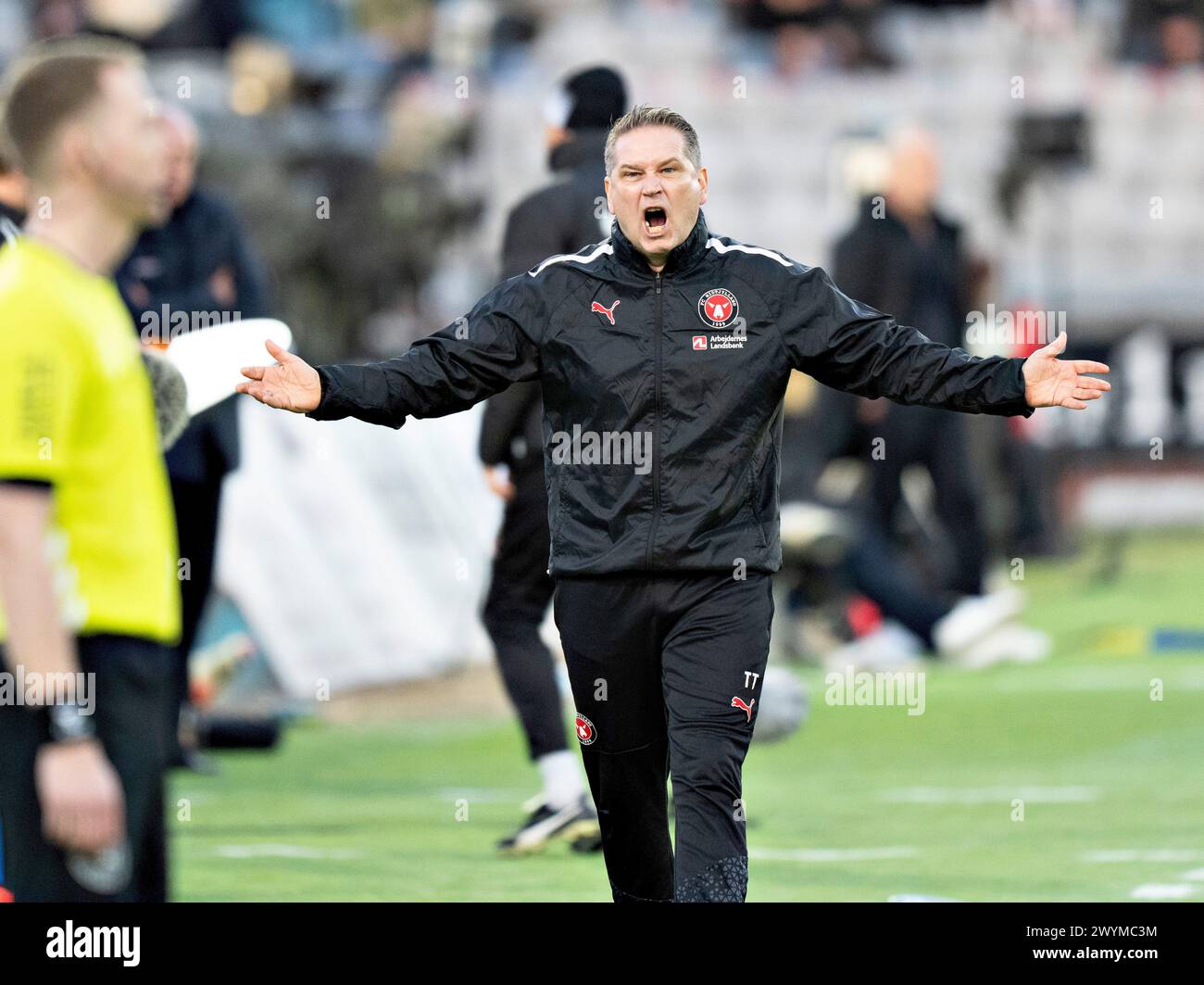 Thomas Thomasberg, Trainer des FC Midtjylland, tobt im Spiel der 3F Superliga zwischen AGF und FC Midtjylland im Ceres Park in Aarhus am Sonntag, den 7. März 2024. (Foto: Henning Bagger/Ritzau Scanpix) Stockfoto