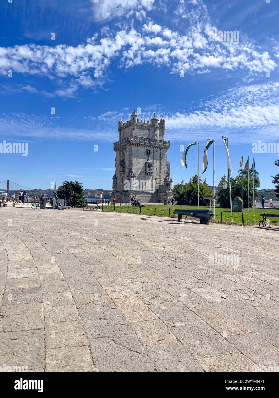 Lissabon, Portugal, Jardim da Torre de Belém, Belém Tower, Torre de Belem, Belem Tower Garden, Alleinreisender auf einem Urlaub in einem exotischen Reiseziel Stockfoto