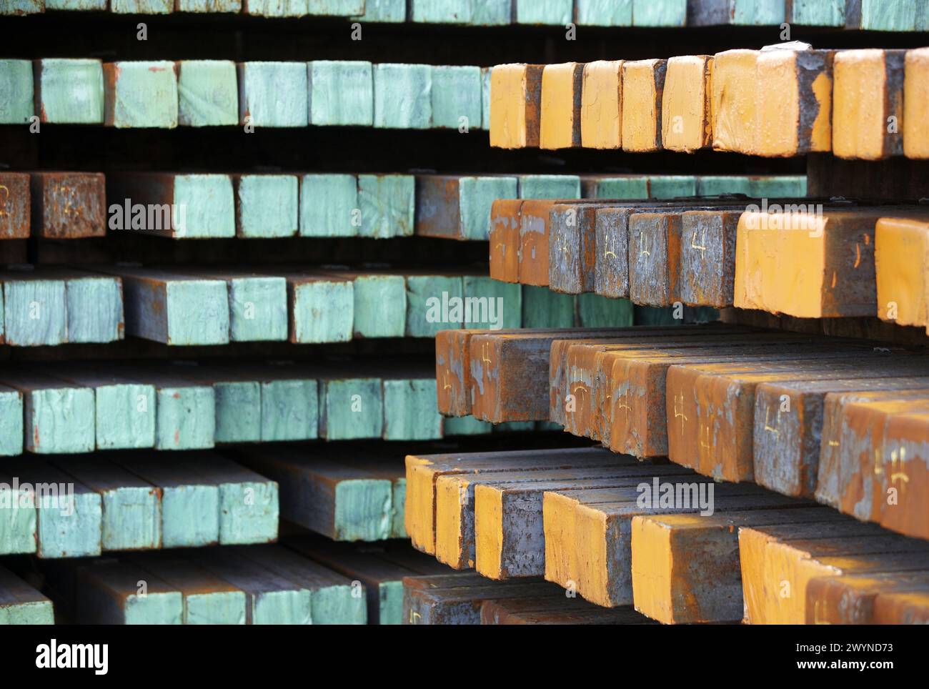 Stahlknüppel. Hafen von Bilbao, Biskaya, Baskenland, Spanien. Stockfoto