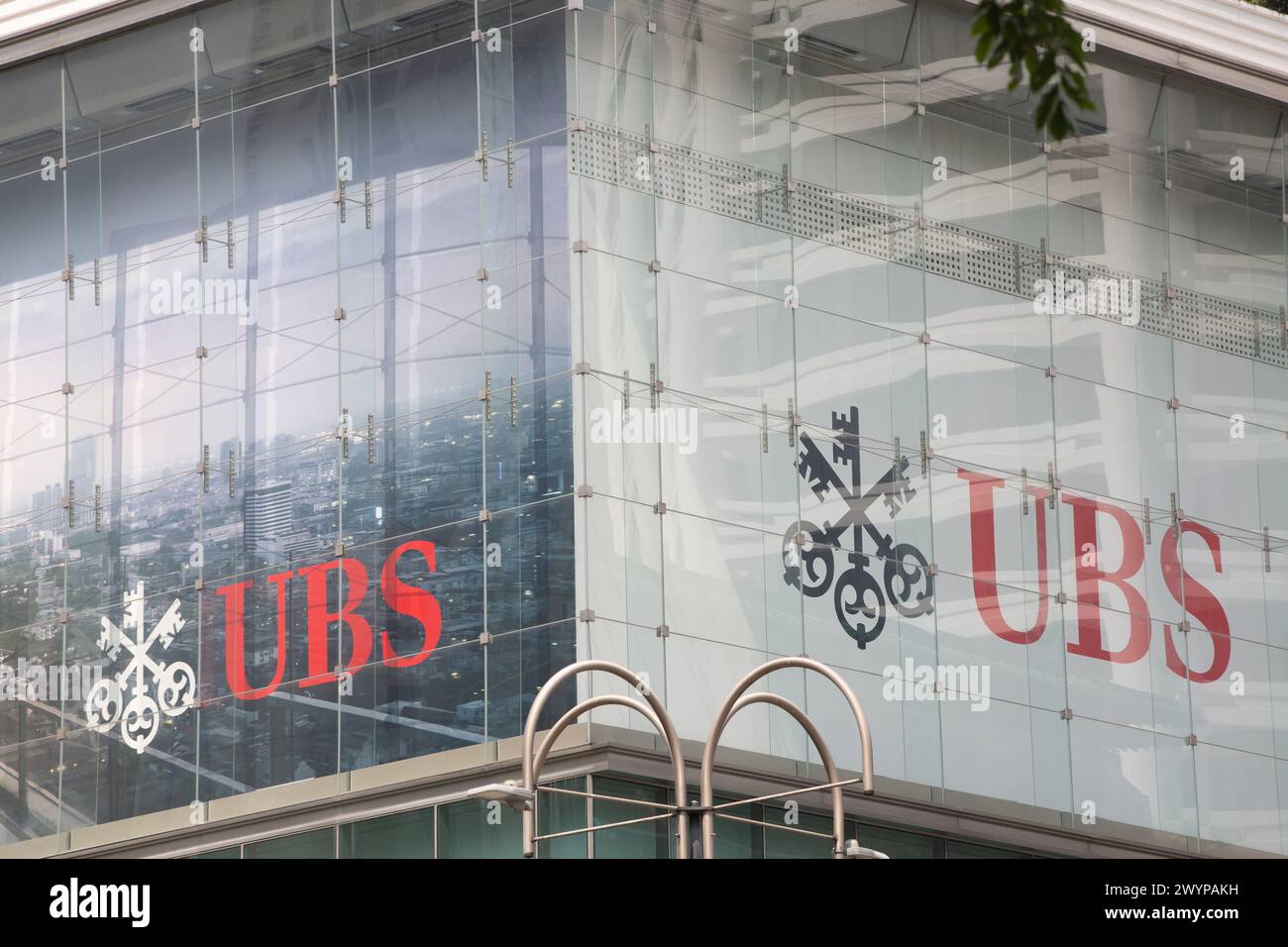 UBS-Werbung in der Orchard Road. Singapur. Stockfoto