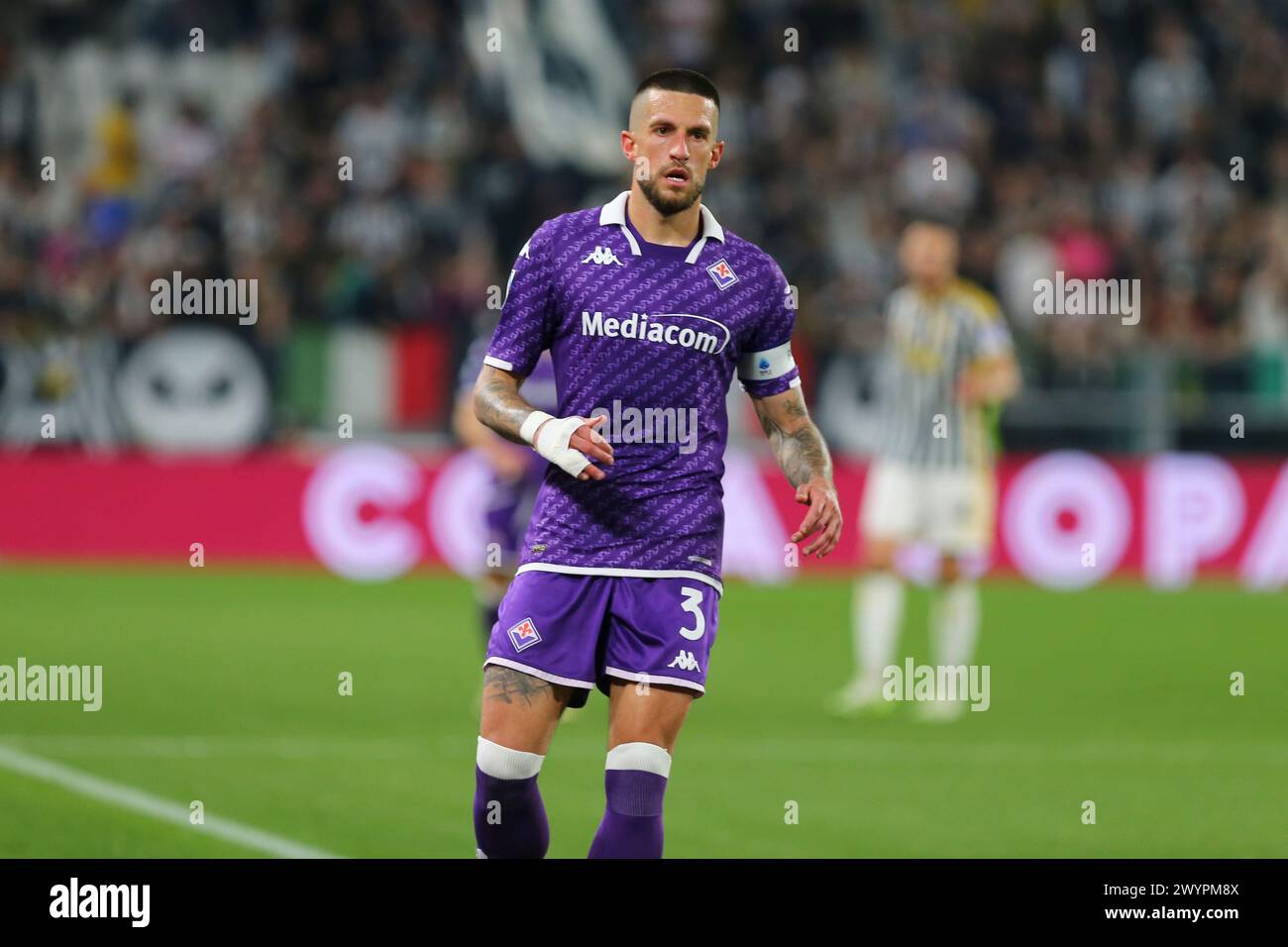 Cristiano Biraghi von ACF Fiorentina während des Spiels zwischen Juventus FC und AC Fiorentina am 07. April 2024 im Allianz Stadium in Turin. Stockfoto