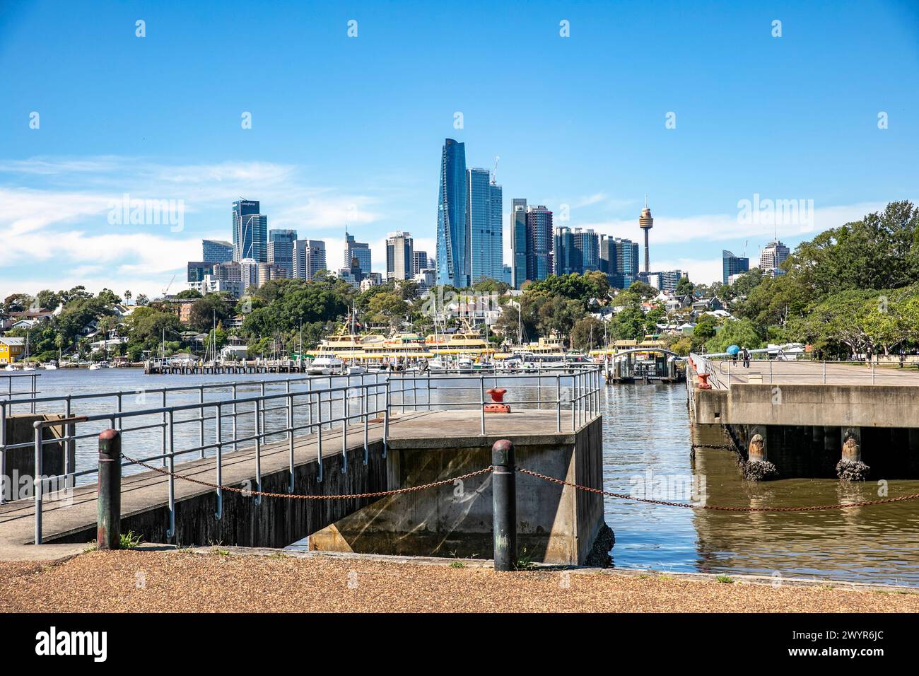 Sydney, Australien, Morts Bay Park mit Australiens erstem Trockendock ( Mort's Dock) und Blick auf das Stadtzentrum von Sydney und die Stadtlandschaft, NSW, Australien Stockfoto