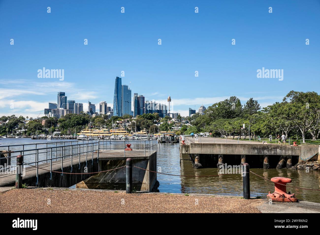 Sydney, Australien, Morts Bay Park mit Australiens erstem Trockendock ( Mort's Dock) und Blick auf das Stadtzentrum von Sydney und die Stadtlandschaft, NSW, Australien Stockfoto